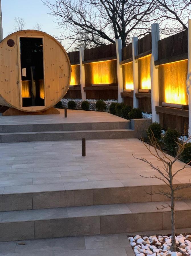 Семеен Хотел И Ресторант Райски Залив Golyama Zhelyazna Exterior foto